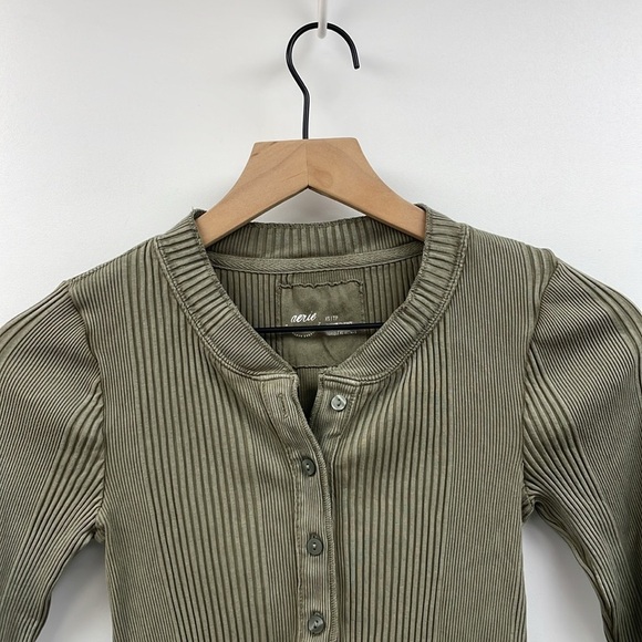 Aerie Road Trip '90s Ribbed Knit Long Sleeve Henley T-Shirt Olive Green XS - Picture 5 of 9